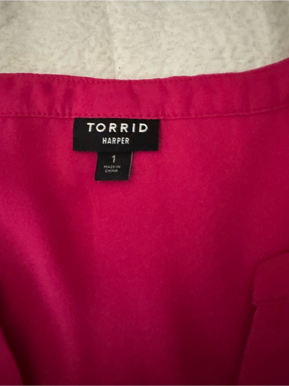 Torrid size 1 Ombre Sleeveless Blouse in Fuchsia to Blue - Picture 2 of 2